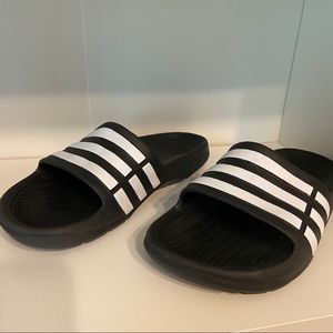 Kids Black Adidas Sandals